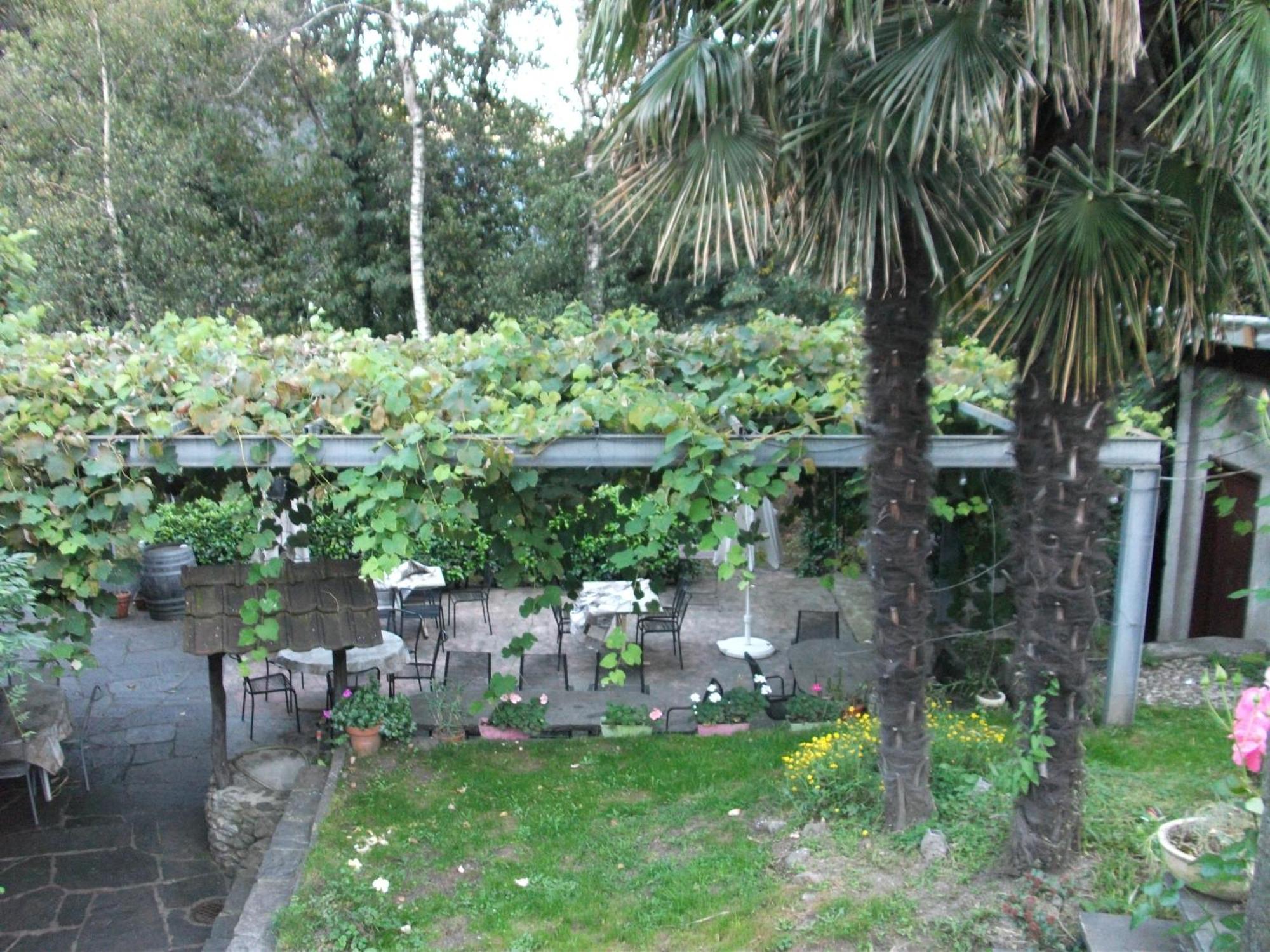 Grotto Pergola Bed and Breakfast Giornico Εξωτερικό φωτογραφία
