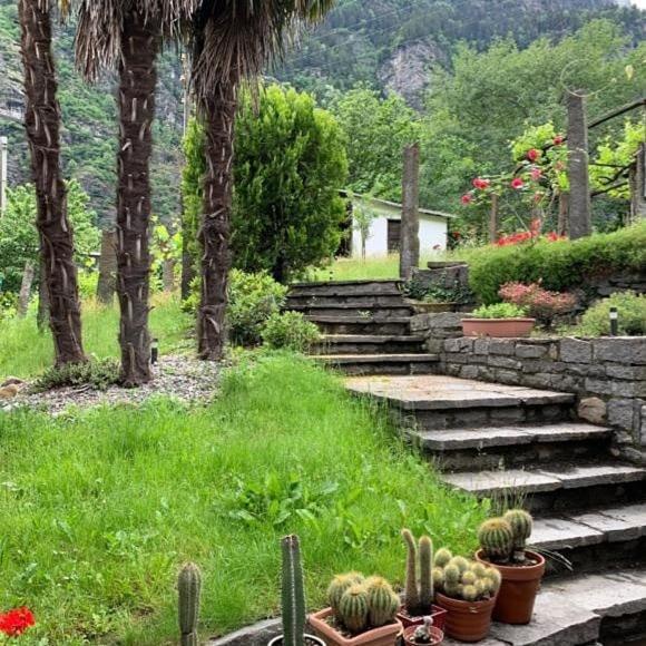 Grotto Pergola Bed and Breakfast Giornico Εξωτερικό φωτογραφία